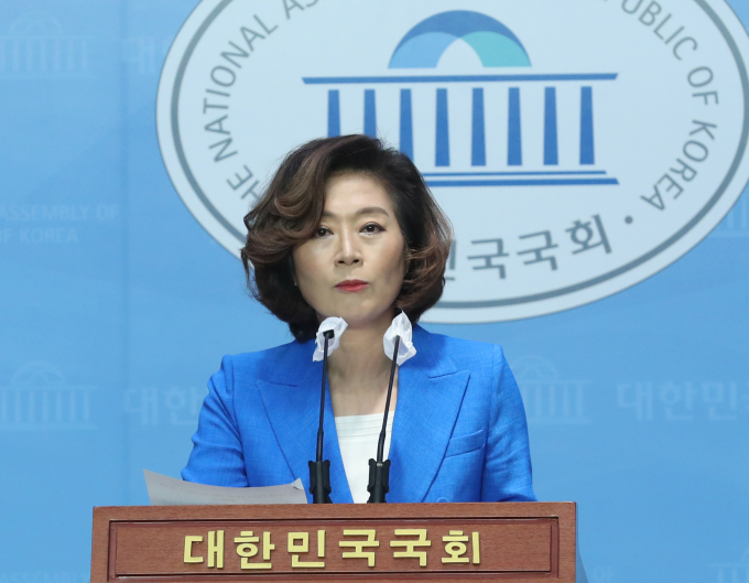 양이원영 의원(더불어민주당)이 김남국 의원에 대해 확인되지 않은 사실들로 인해서 마녀사냥하듯이 여론재판이 이뤄졌다고 밝혔다. 사진은 지난 12일 서울 여의도 국회 소통관에서 '후쿠시마 원전오염수 해양투기' 관련 기자회견을 하고 있는 양이 의원. /사진=뉴스1