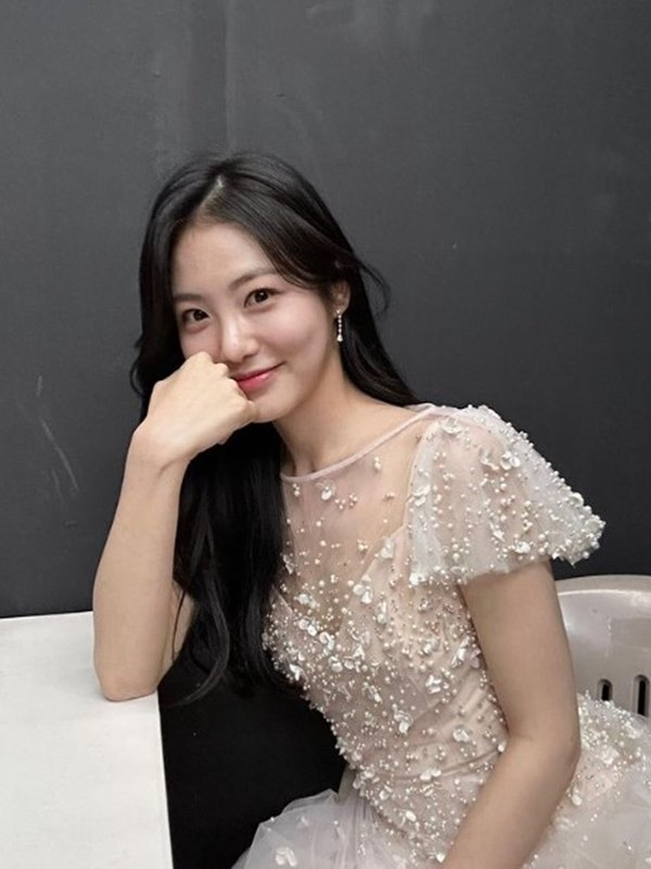 신예은이 팬이 준 선물을 분실해 공개사과했다. /사진=신예은 인스타그램 캡처
