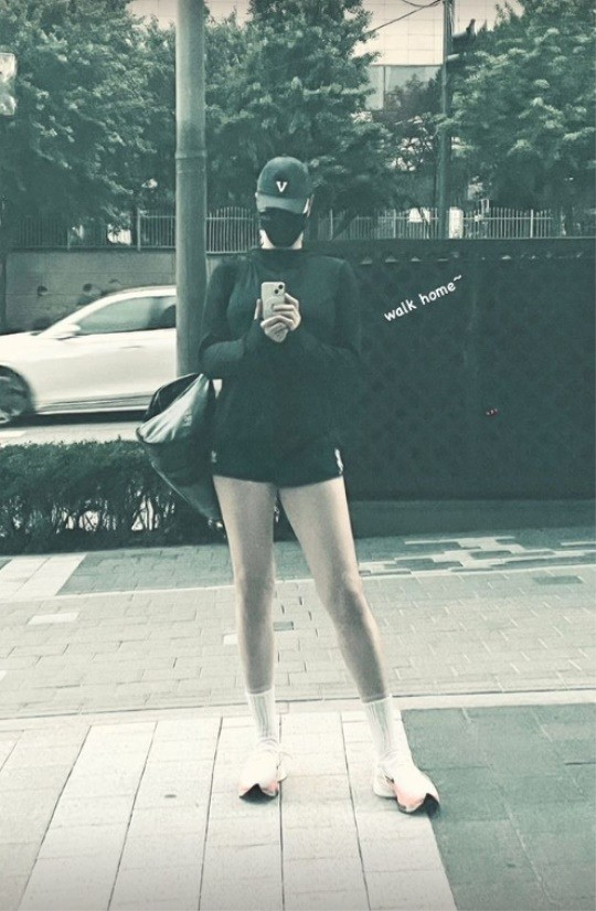 김혜수, 가려도 빛나는 존재감… 
