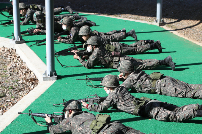 양주 총기사고 원인에 대해 자세를 바꾸다 오발 사고가 일어났다는 가능성이 제기됐다. 사진은 기사 내용과 무관함. /사진=뉴스1