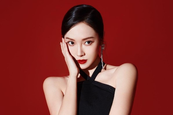 그룹 소녀시대 출신 제시카가 설립한 패션 브랜드 블랑 앤 에클레어 측이 임대료 미납으로 강제 집행 절차를 밟았다는 보도와 관련해 입장을 밝혔다. /사진=제시카 인스타그램