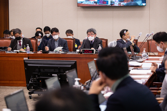 지난 1월 서울 여의도 국회 산업통상자원중소벤처기업위원회에서 고준위 방사성폐기물 관리에 관한 특별법안 등 3건의 법안에 대한 공청회가 열렸다. /사진=뉴스1