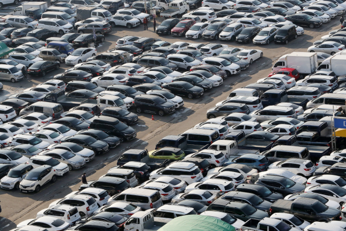 중고차 허위 매물 차단을 위한 신설 법이 오는 6월11일 시행된다. 사진은 서울시내 한 중고차 매매단지. /사진=뉴스1