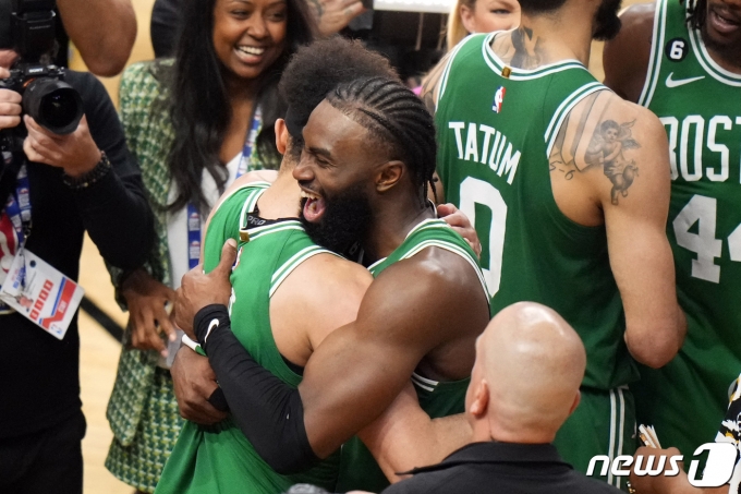 NBA 보스턴이 마이애미를 잡고 시리즈 전적 3승3패로 만들었다. ⓒ 로이터=뉴스1