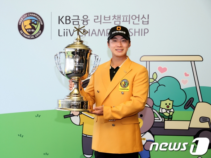 [사진] 김동민, 데뷔 4년 만에 KPGA 첫 우승