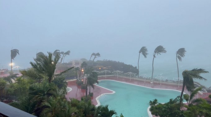 '태풍 강타' 괌 국제공항, 오늘 운영 재개… 오후부터 귀국편 운항