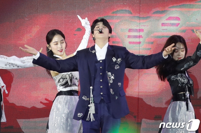 [사진] 정동원, 자숙 마치고 드림콘서트 트롯 출격