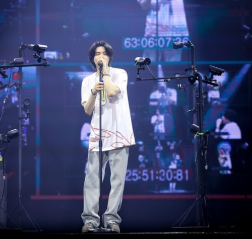 슈가 인도네시아 자카르타 콘서트. /사진=뉴시스(빅히트 뮤직 제공) 