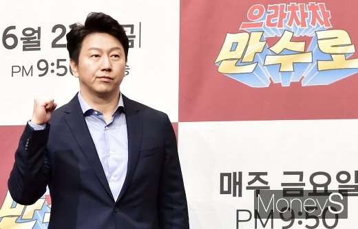 "만수르와 동급 아니냐"… 김수로, 첼시 로버스 FC 떠난다