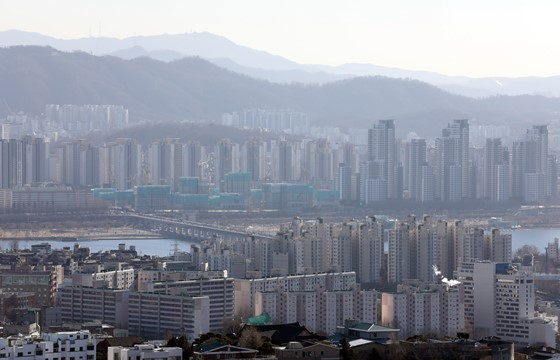 외국인이 보유한 국내 주택은 총 8만3512가구로 전체 주택(1895만가구)의 약 0.4% 수준인 것으로 나타났다./사진=뉴스1
