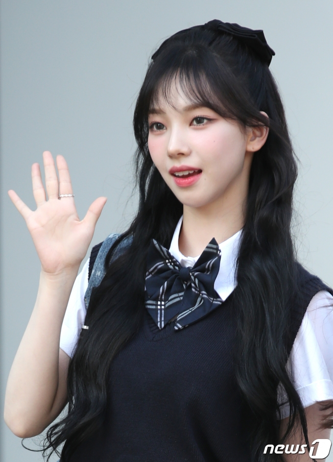 [사진] 에스파 카리나, 햇살 미모
