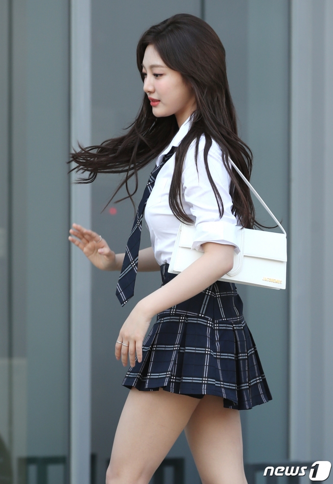 [사진] 닝닝, 요정 미모 샤랄라