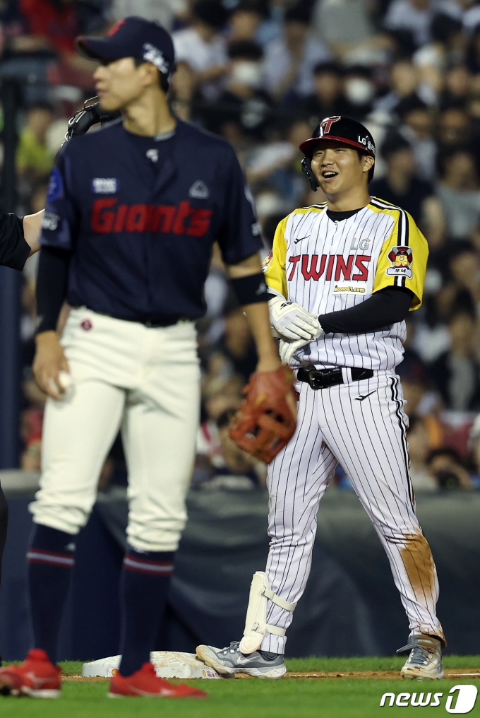 [사진] 행복한 3루타