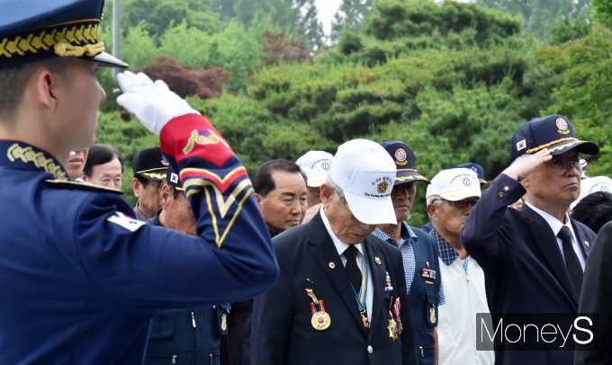 [포토스토리] '호국보훈의 달' 6월, 나라 위한 고귀한 희생을 추모하며…