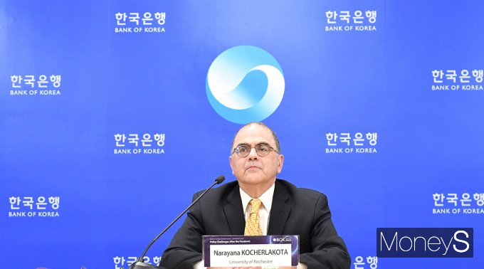 [머니S포토] 韓 취재진 만난 나라야나 코첼라코타 前 연은 총재