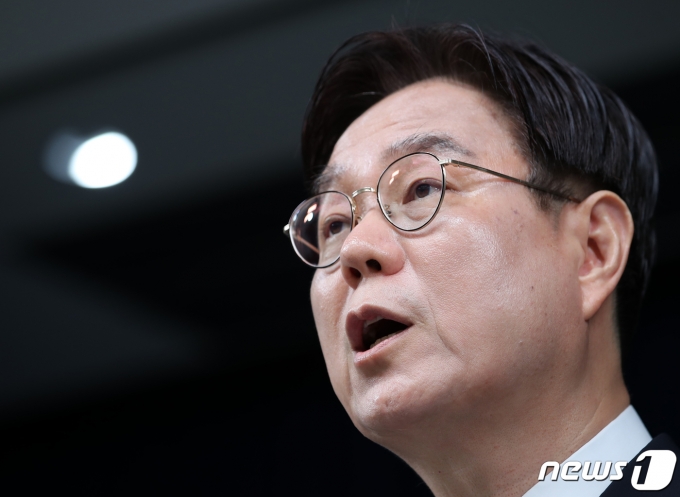이관섭 국정기획수석이 4일 오후 용산 대통령실 청사에서 비영리 민간단체 감사 결과를 발표하고 있다. 2023.6.4/뉴스1 ⓒ News1 오대일 기자