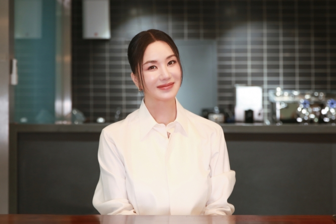 배우 엄정화 / 사람엔터테인먼트 제공