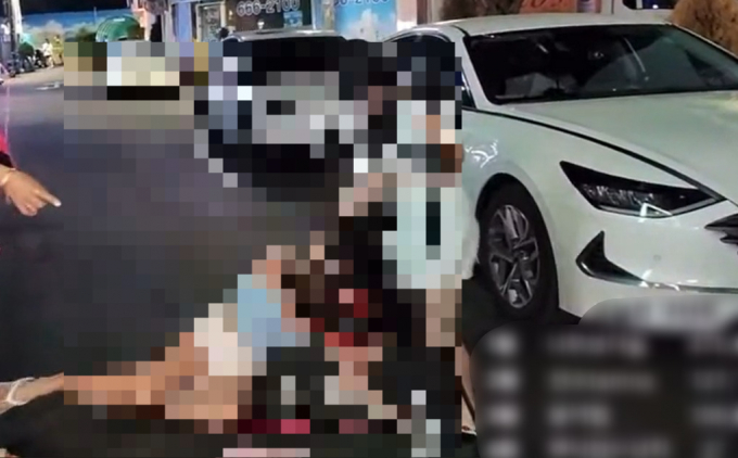 "언니" 부르더니 난데없이 포크 휘둘러… 여성BJ, 길거리 폭행 논란