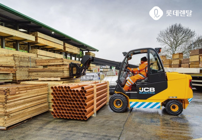 ԵŻ,  3  ü JCB    