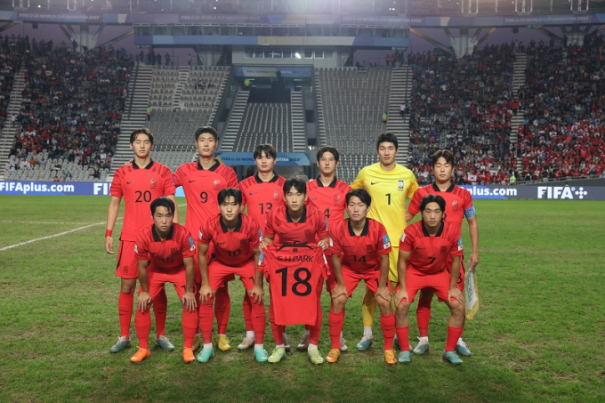 한국 U-20 대표팀이 이탈리아와의 U-20 월드컵 4강전에서 1-2로 패했다. 사진은 9일(한국시각) 이탈리아전을 앞두고 기념 촬영에 임하는 한국 선수단. /사진=뉴스1