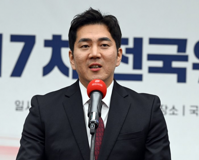 국민의힘 신임 최고위원에 김가람 전 청년대변인이 선출됐다. 사진은 9일 서울 여의도 국회에서 열린 최고위원 당선자 결과 발표에서 수락연설을 하는 김가람 국민의힘 신임 최고위원. /사진=뉴스1