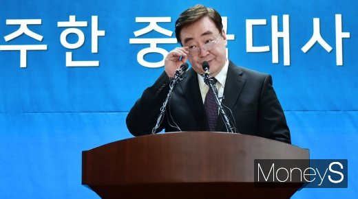 외교부가 우리 정부의 외교정책 방향을 비판한 싱하이밍 주한중국대사를 초치해 항의했다. 사진은 싱 대사가 지난 2020년 서울 중구 명동 주한 중국대사관에서 기자회견하는 모습. /사진=임한별 기자