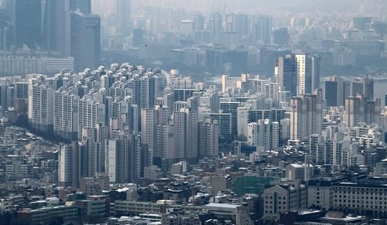지난 4월 20·30세대의 전국 아파트 매입 비율은 31%대로 올 2월 이후 3개월 연속 30%대를 기록했다. /사진=뉴스1