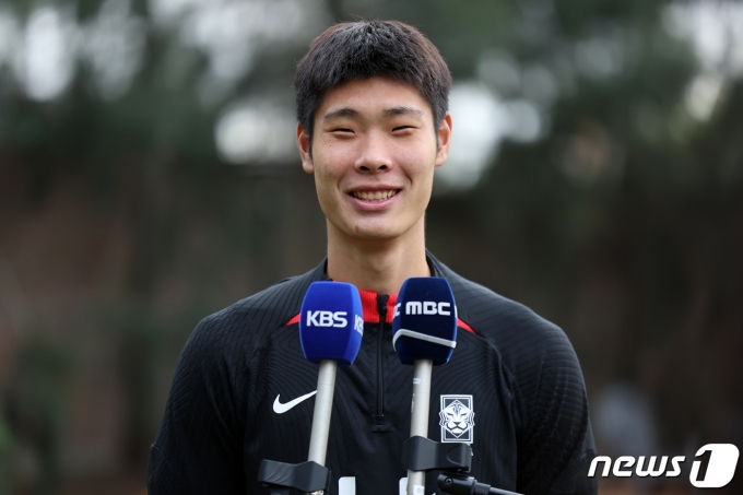 [사진] U20 이영준 '다시 웃으며'