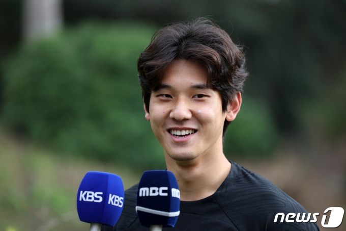 한국 20세 이하(U-20) 월드컵 축구대표팀 최석현이 9일(현지시간) 아르헨티나 라플라타 하워드 존슨 호텔에서 취재진과 인터뷰하고 있다. 2023.6.10/뉴스1 ⓒ News1 이승배 기자