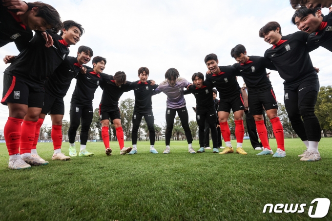 [사진] U20 대표팀 '우리는 원팀 마지막까지 최선을'