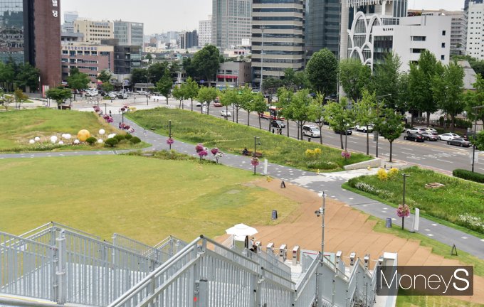[포토스토리] 뼈아픈 역사 뒤로… 110년만에 돌아온 '열린 송현'
