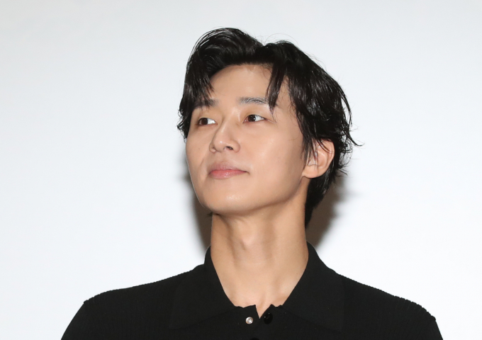 배우 박서준이 유튜버 수스와의 열애설이 불거진 가운데 공식석상에서 입을 열지 관심이 모아진다. 사진은 지난 4월 서울 강남구 메가박스 코엑스에서 열린 영화 '드림'(감독 이병헌) 무대 인사에 참석한 배우 박서준. /사진=뉴스1