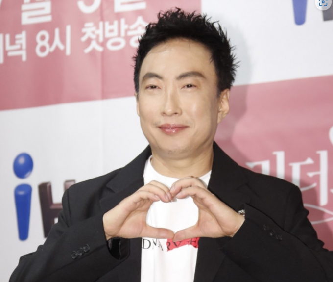 개그맨 박명수가 자신의 음원 저작권료를 공개했다. 사진은 2021년 IHQ 첫 예능 프로그램 '리더의 연애' 제작 발표회에 참석한 박명수. /사진=뉴스1 