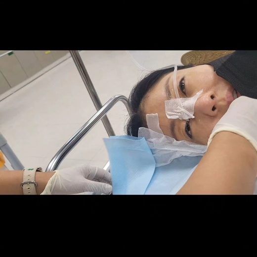  그룹 쥬얼리 출신 이지현(39)이 촬영 중 응급실에 갔다. /사진=이지현 인스타그램