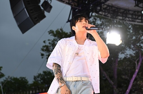 그룹 방탄소년단 정국이 '핫 100' 정상을 포함해 미국 빌보드 주요 차트에서 호성적을 이어가고 있다. /사진=빅히트 뮤직 제공