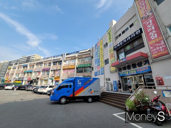 은마아파트 단지 내 상가. 부지면적은 6000㎡ 규모로 대규모 상가다. /사진=신유진 기자
