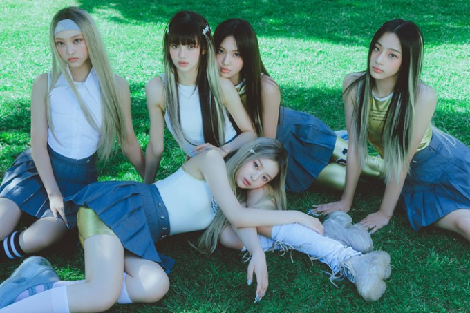 그룹 뉴진스의 새로운 앨범이 국내외에서 큰 인기를 얻고 있다. /사진=어도어