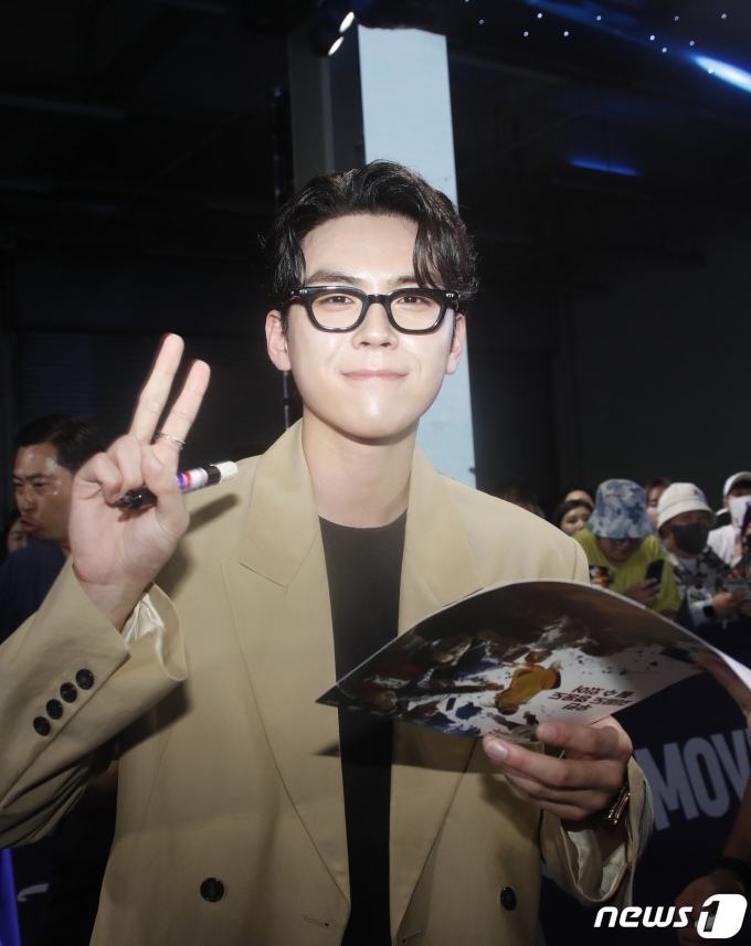 [사진] 김도훈, 행복한 블루카펫