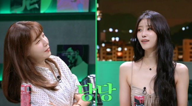 이미주가 마녀사냥에서 파격 노출했다./사진=마녀사냥 캡처