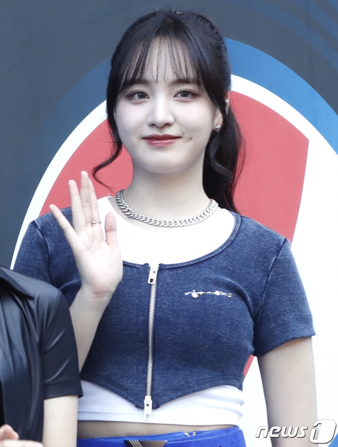 [사진] 아이브 리즈, 달콤한 보조개 미소