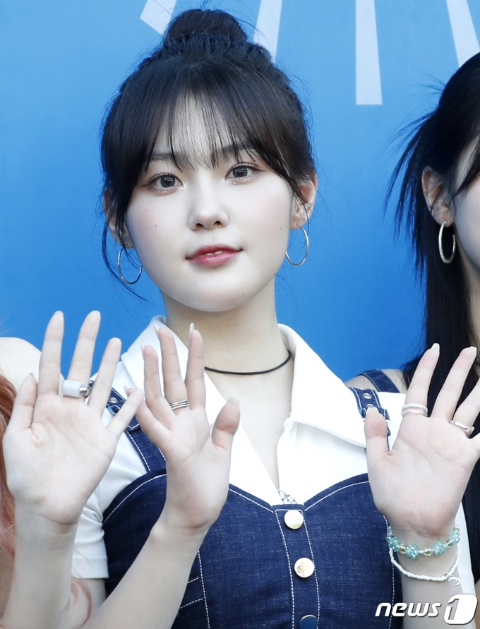[사진] 케플러 김채연, 심쿵 눈맞춤