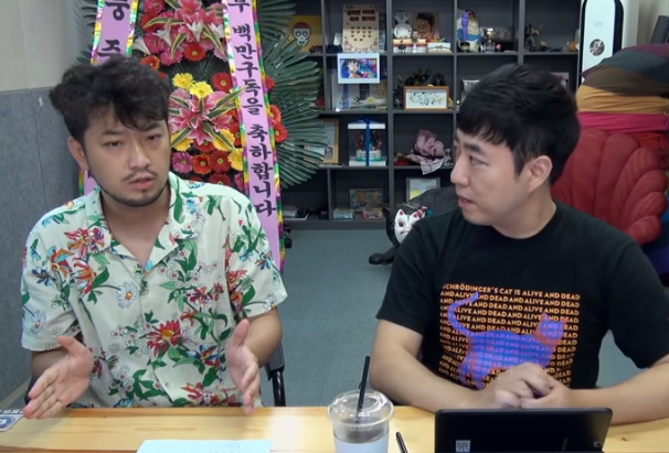 침착맨(궤도)이 방송 중단을 암시하는 발언을 했다. 사진은 침착맨(왼쪽)과 궤도. /사진=유튜브 '침착맨' 캡처