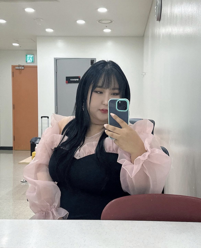 MBC 예능프로그램 '전지적 참견 시점'에 출연한 방송인 풍자가 자신의 몸무게에 깜짝 놀라는 모습을 보였다. /사진=풍자 SNS