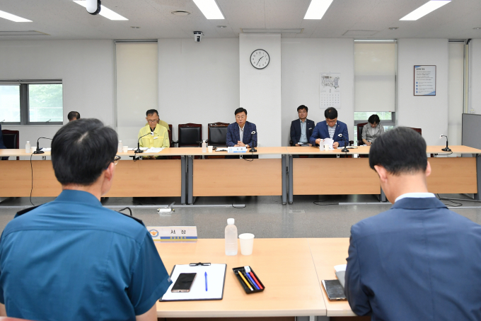 신상진 성남시장이 서현역 AK플라자 흉기 난동 피해자에 대한 지원과 시민 안전을 위한 예방과 대책 마련에 적극 나섰다. / 사진제공=성남시