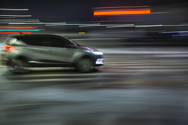 천호성 법률사무소 디스커버리 대표 변호사가 지난 6일 자신의 유튜브 채널 빡친변호사에 20대 여성을 차로 친 운전자를 향해 격한 분노를 표현했다. 당시 이 운전자는 마약을 복용한 상태였다. 사진은 기사와 무관한 차량 사진. /사진=뉴스1