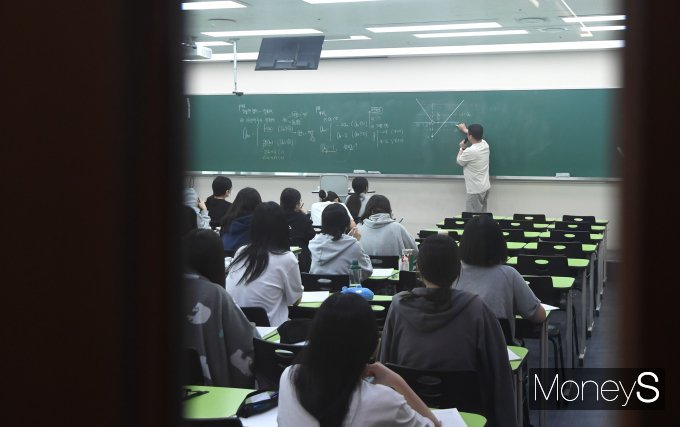 집중 또 집중/사진=장동규 기자