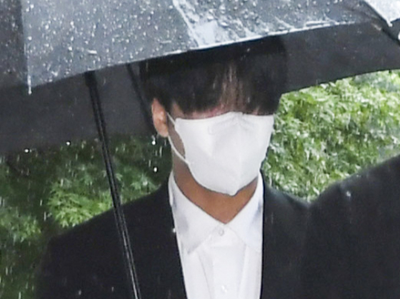 15일 뉴시스에 따르면 병역 브로커를 끼고 군대 입대를 면제받으려다 적발된 가수 라비와 나플라에 대한 재판이 최근 진행됐다. /사진=뉴스1