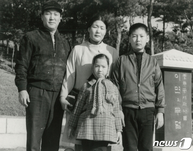 윤석열 대통령의 부친 고 윤기중 연세대 명예교수가 15일 향년 92세를 일기로 별세했다. 사진은 고인의 생전 모습. (대통령실 제공) 2023.8.15/뉴스1 ⓒ News1 오대일 기자