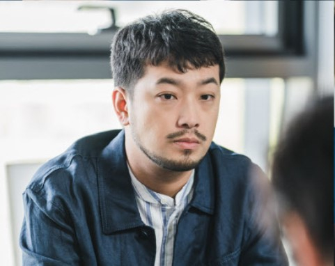 웹툰작가 겸 방송인 침착맨(본명 이말년)이 현재 출연 중인 라디오 방송에서 휴식기를 갖겠다고 했다./사진=KBS 2TV 제공