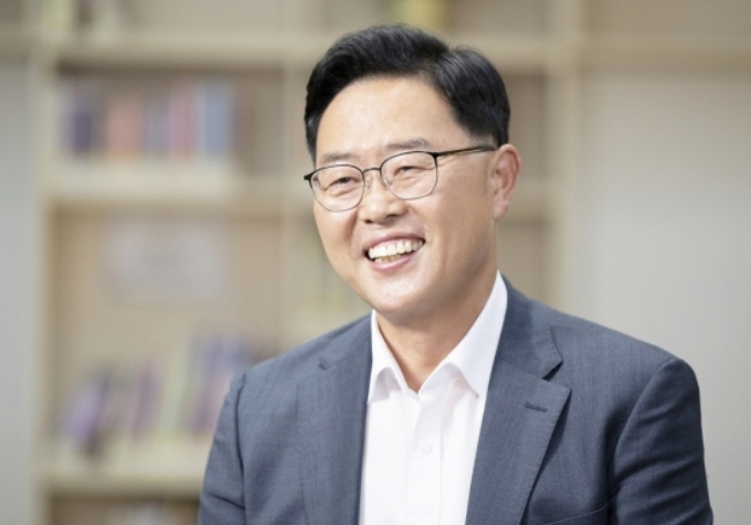 강 시장은 머니S 창간 16주년 맞아 지난 24일 인터뷰를 통해 "미래 신성장 동력 기반 확보를 위한 양주역세권 개발을 비롯한 서부권 균형발전 도시개발, 경기양주 테크노밸리, 양주 은남일반산업단지 등을 최우선 순위에 두고 조속히 추진해 나가겠다"며 의지를 드러냈다. / 사진제공=양주시